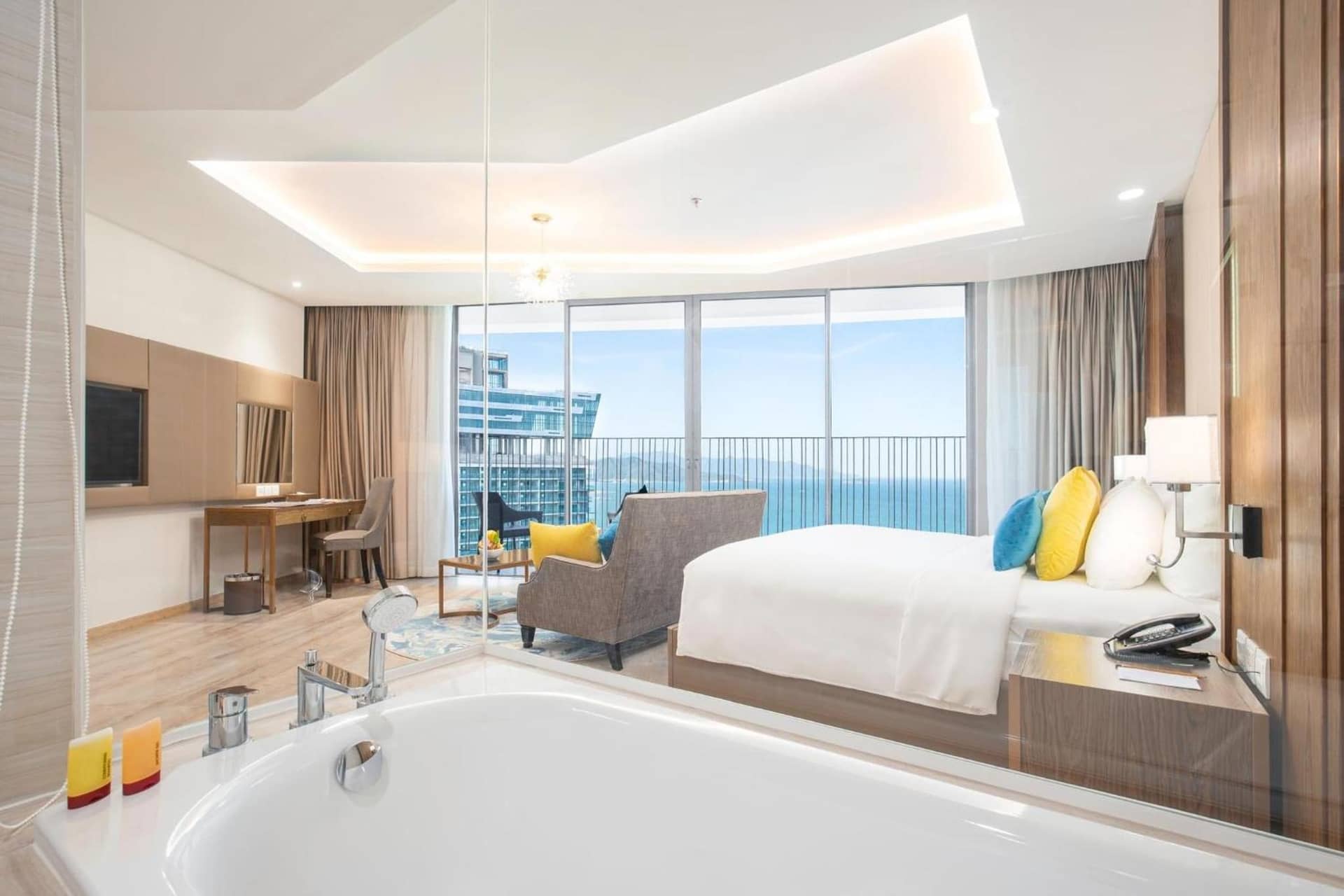 Homie Panorama Beachfront Residences Nha Trang