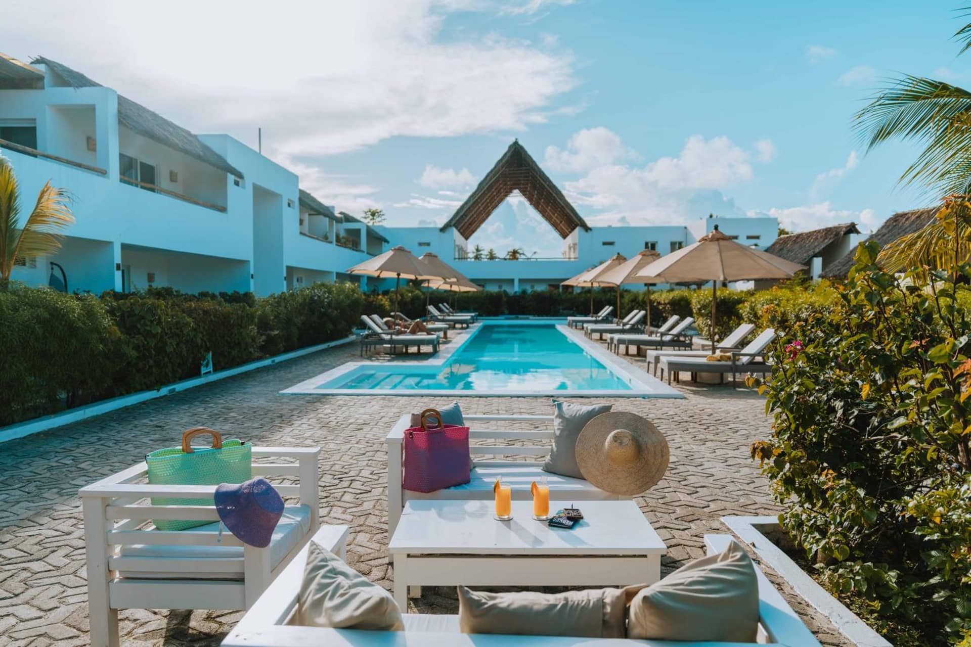 Dhow Inn Boutique Hotel