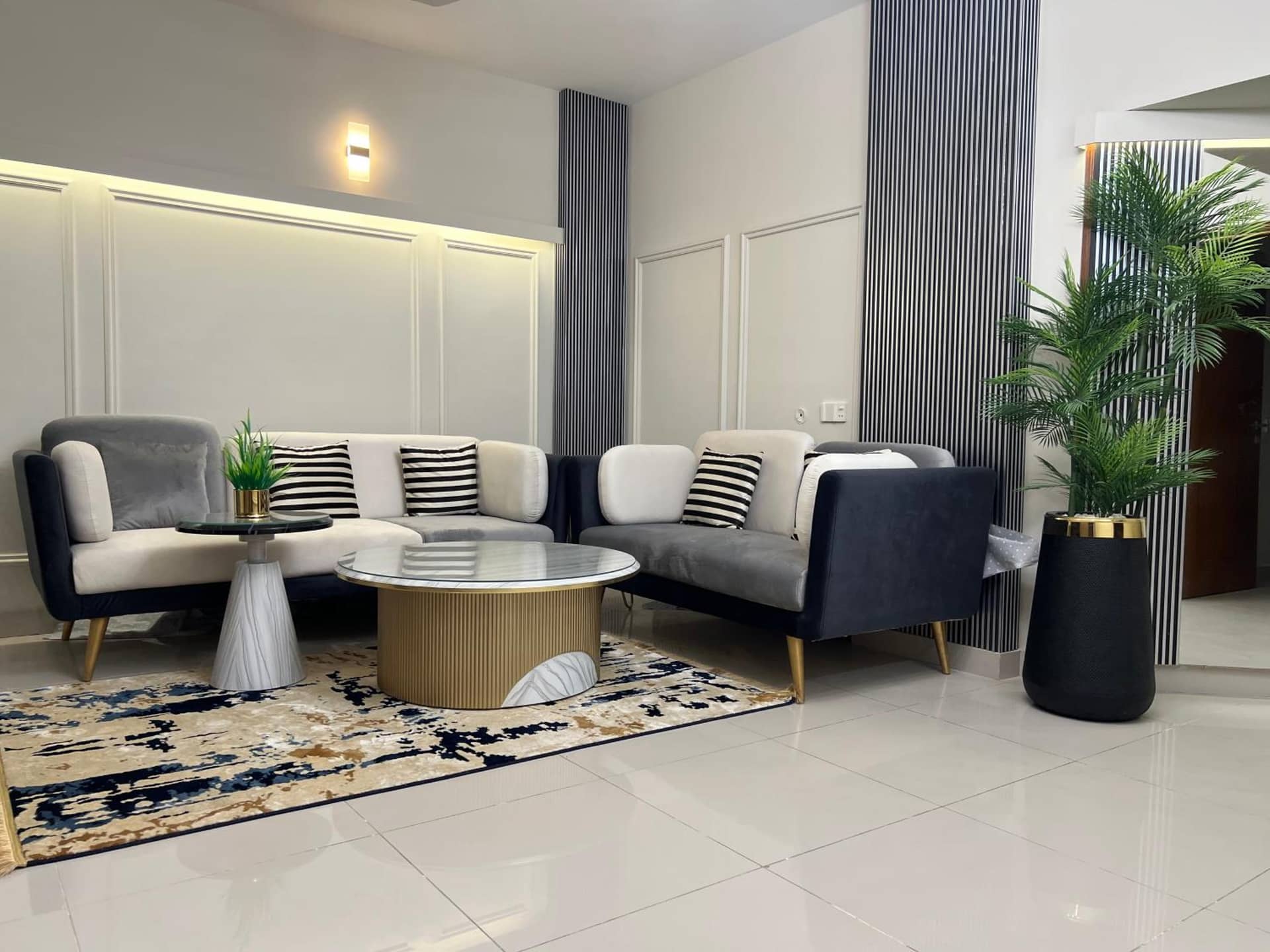 Comfortia Guest House 3 Bed with DringDining