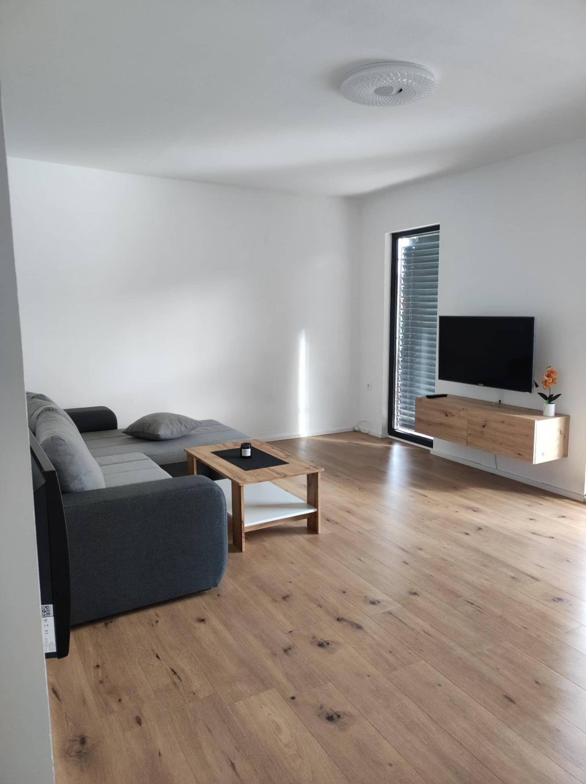B&D apartment