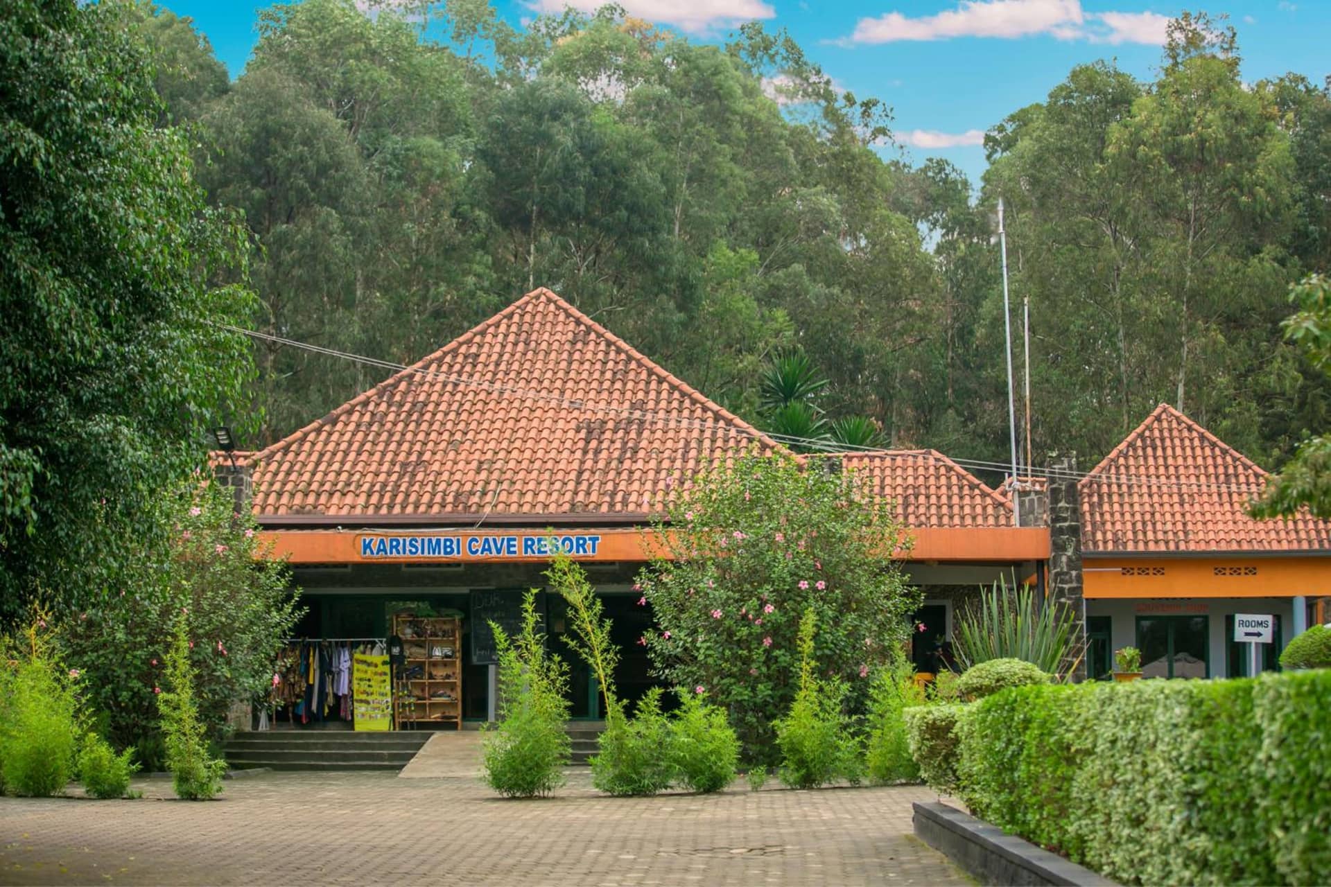 Karisimbi Cave Resort