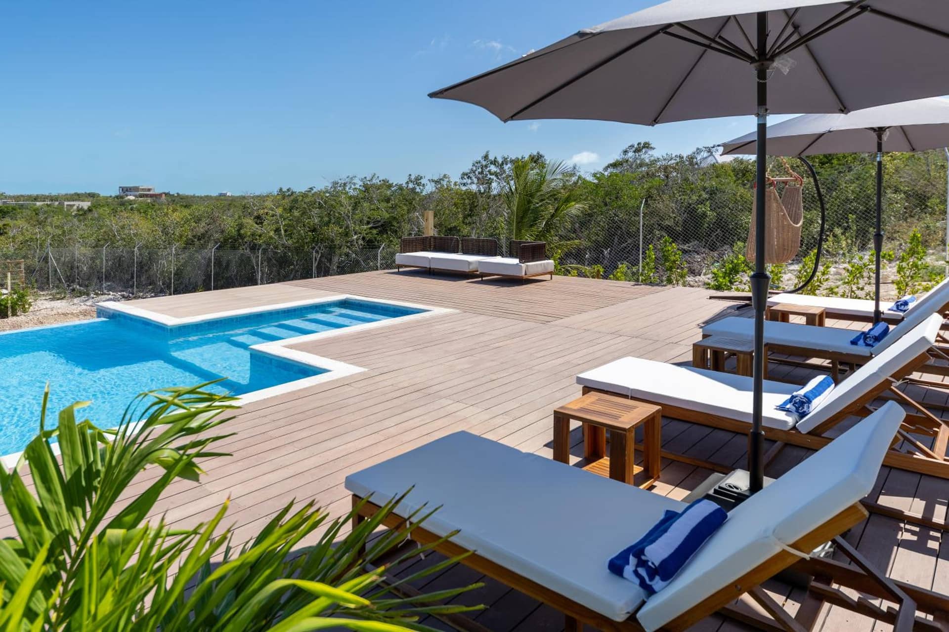 Sienna I Long Bay Retreat I Luxury Stay Near Grace Bay & Long Bay Beach