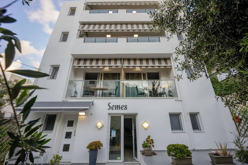Semes Luxury Apartments by Estia