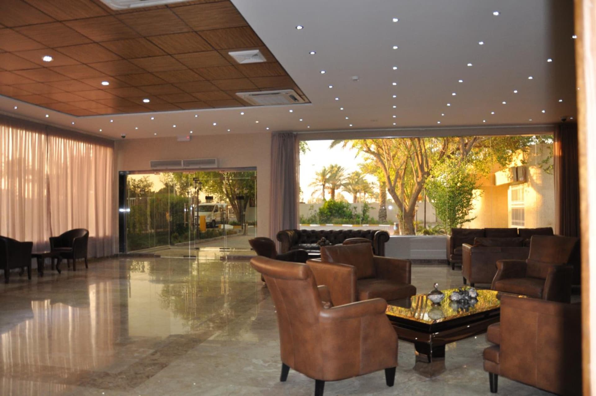 Palm Hotel