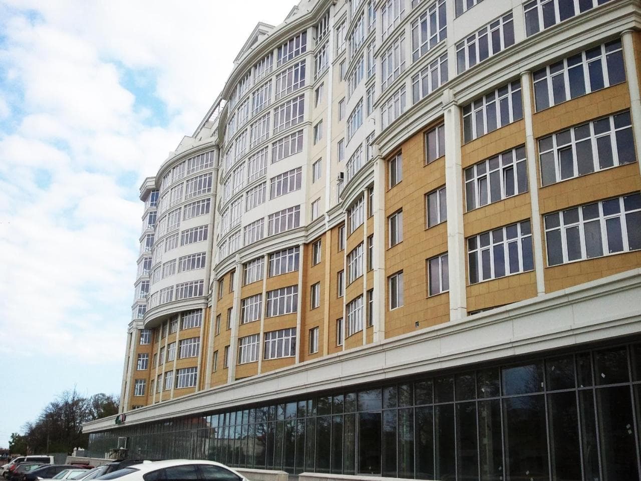Apartment on Arkadiivskyi Lane