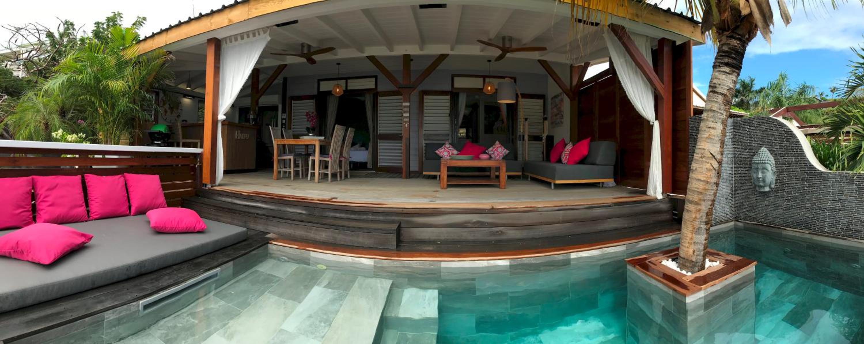 Happy Cottage With Private Pool
