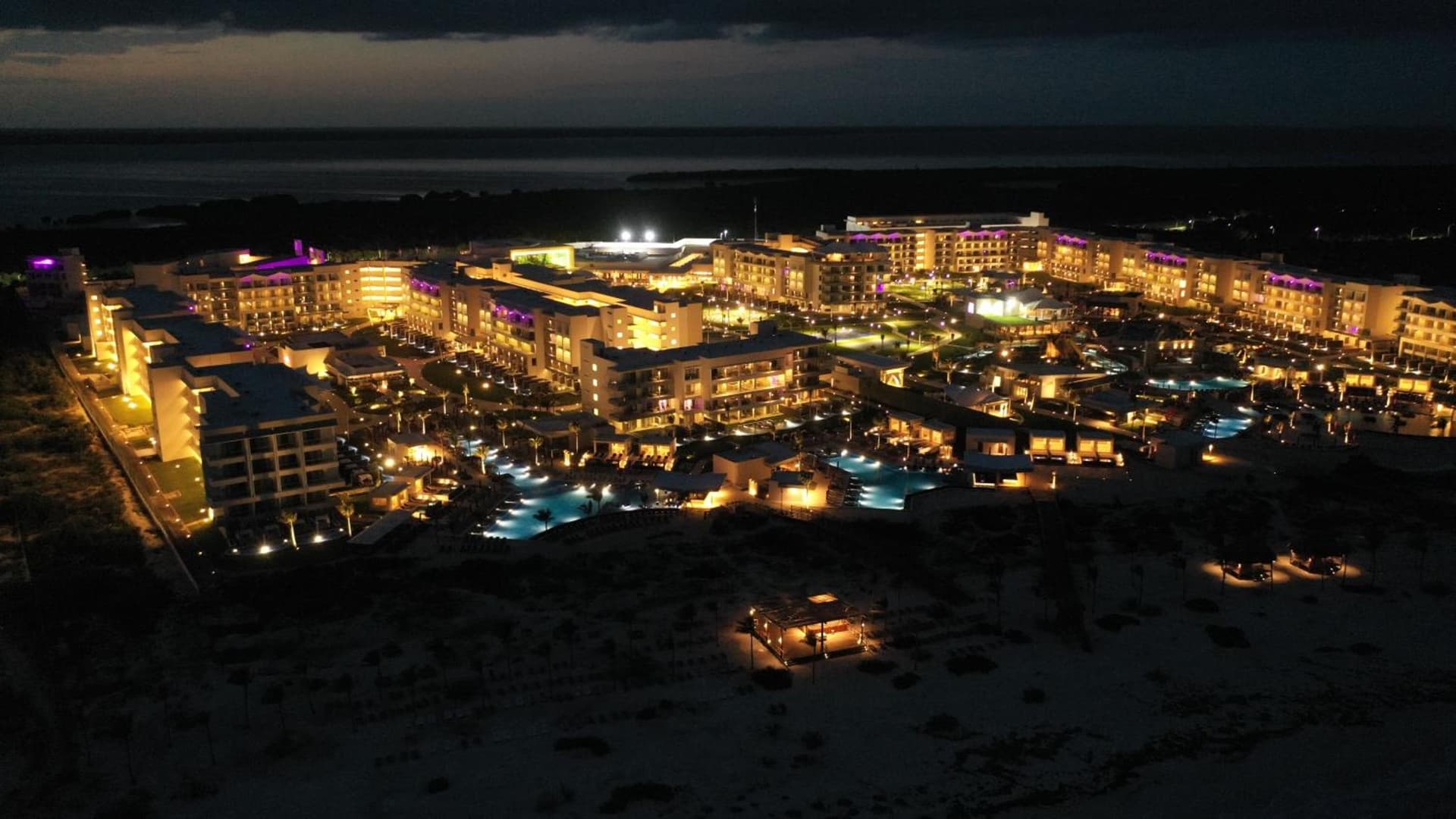 Planet Hollywood Cancun Adult Scene by Royalton, An Autograph Collection All-Inclusive Resort - Adults Only