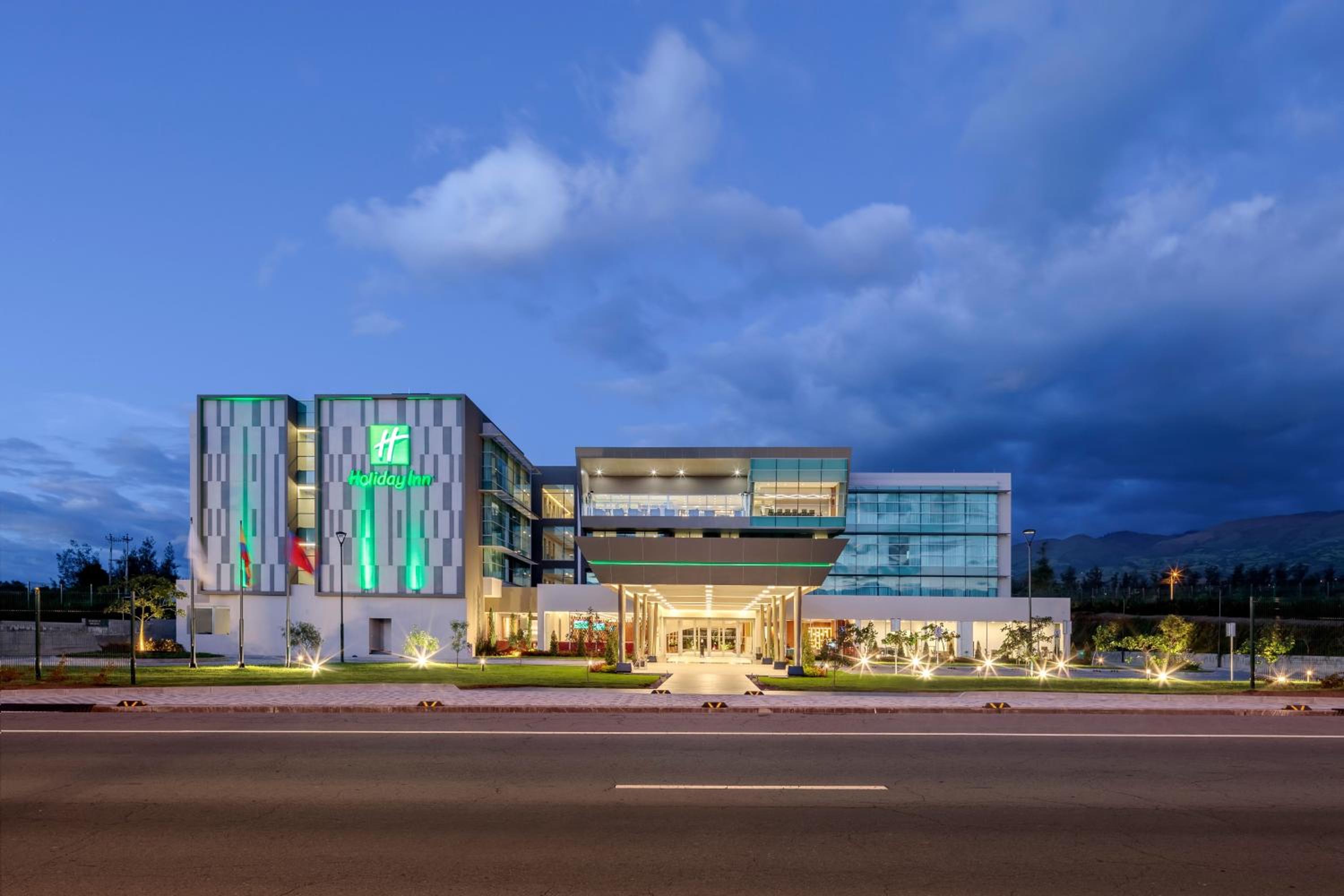 Holiday Inn - Quito Airport by IHG