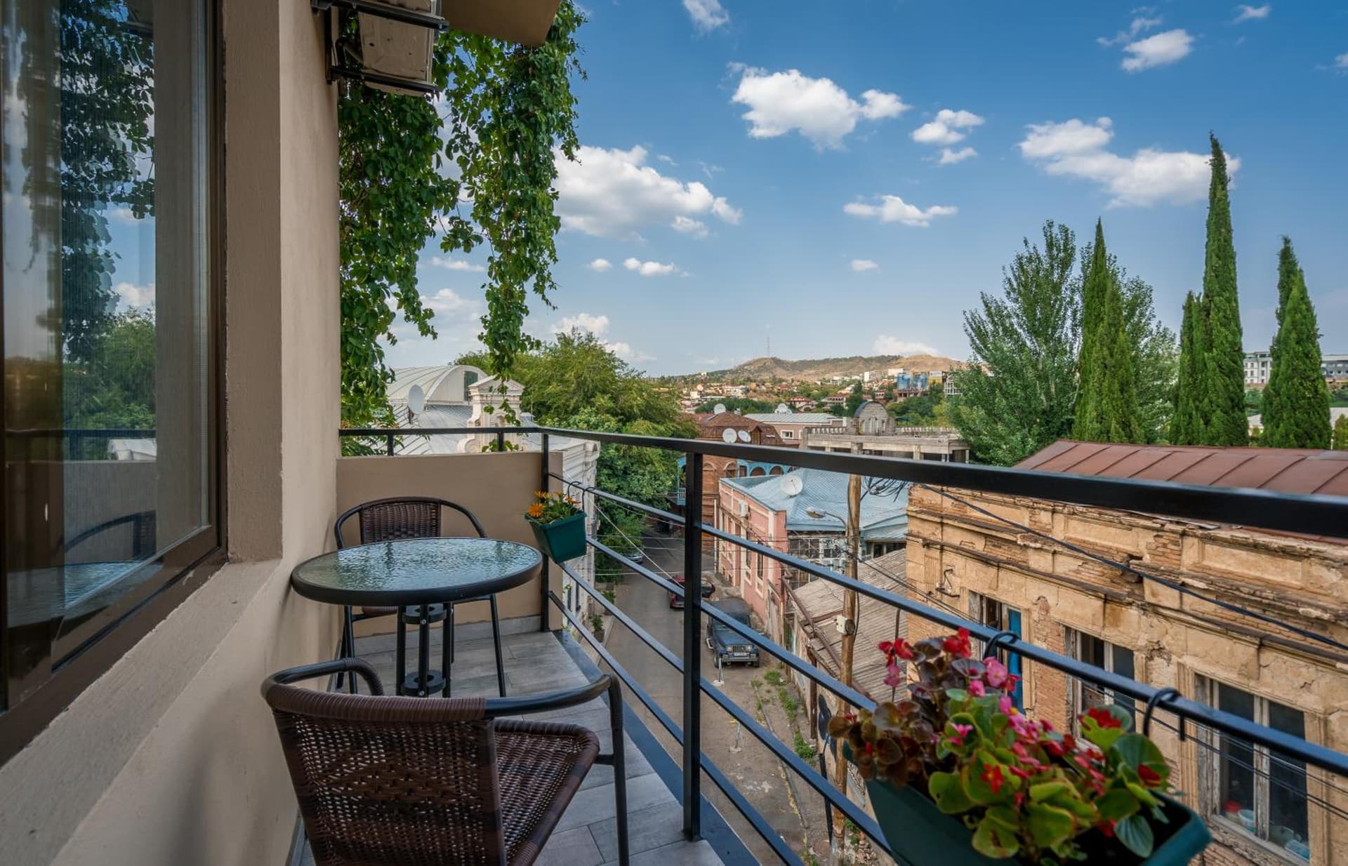 Constant Tbilisi