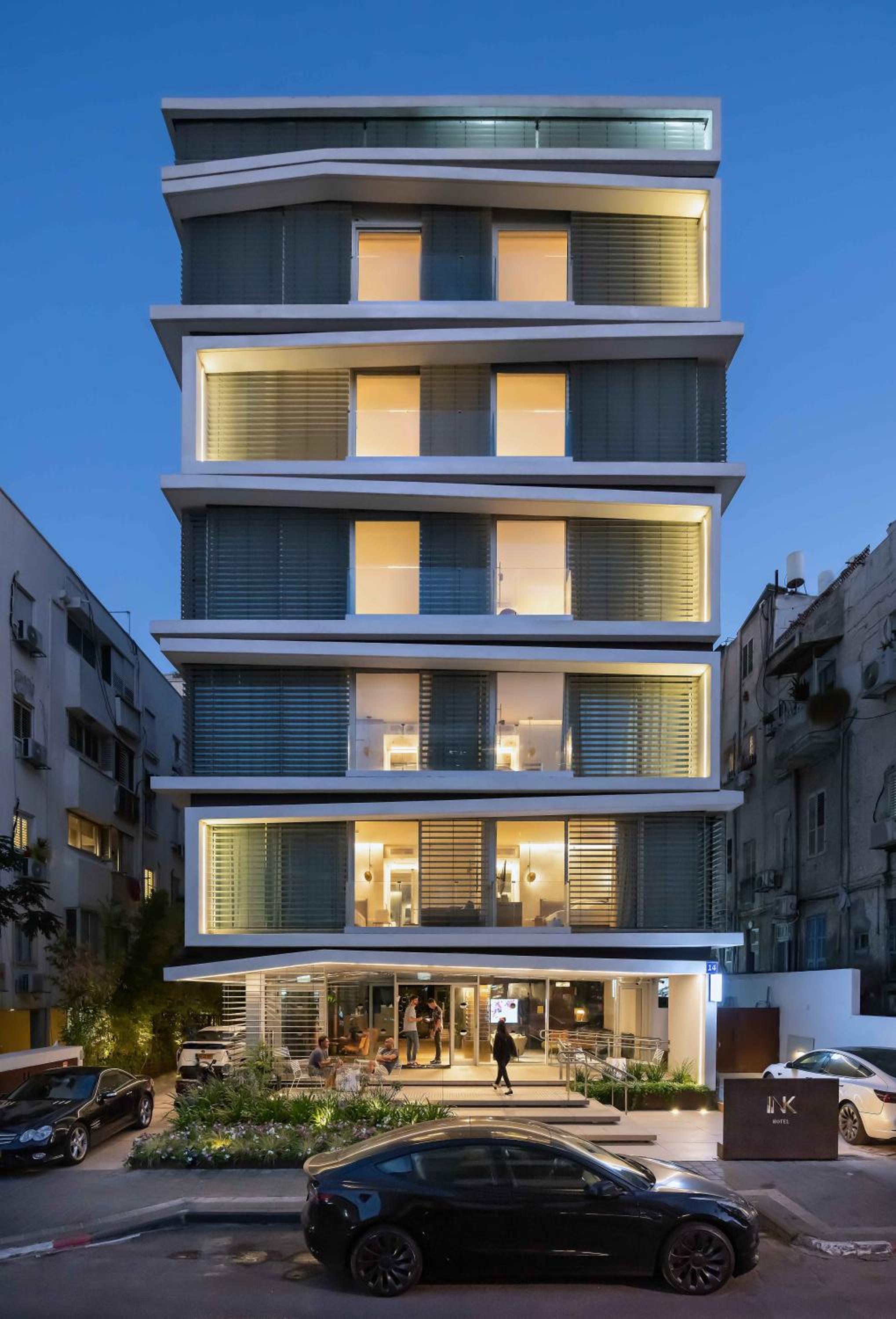 Ink Hotel Tel Aviv with a bunker shelter room