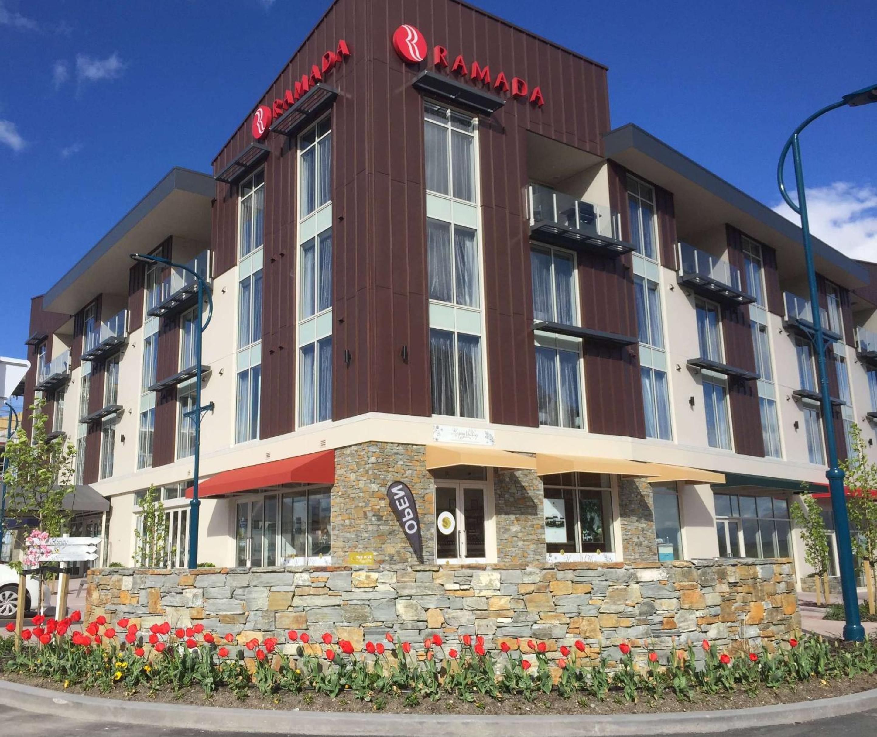 Ramada Hotel & Suites Remarkables Park Queenstown by Wyndham