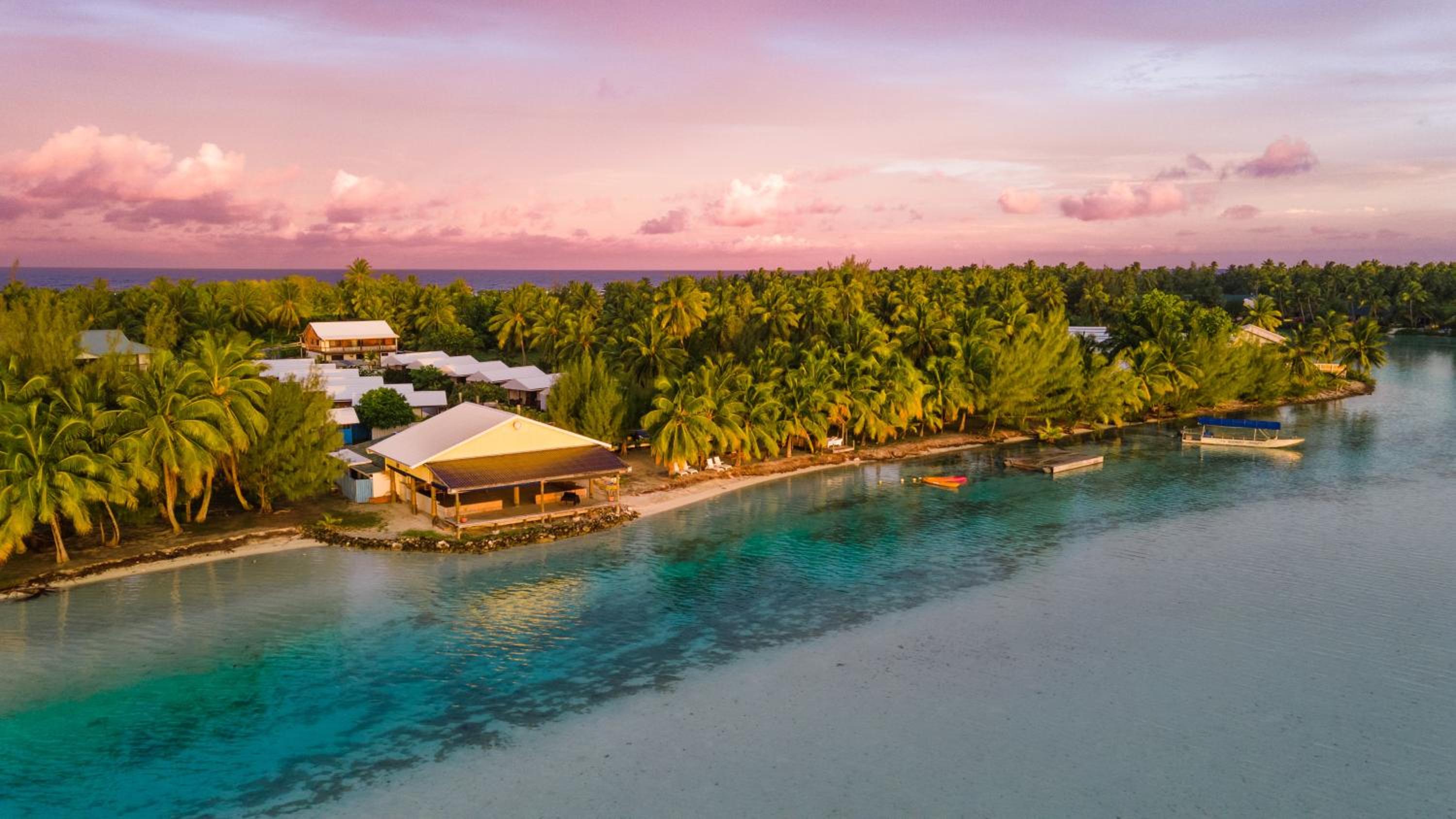 Aitutaki Village