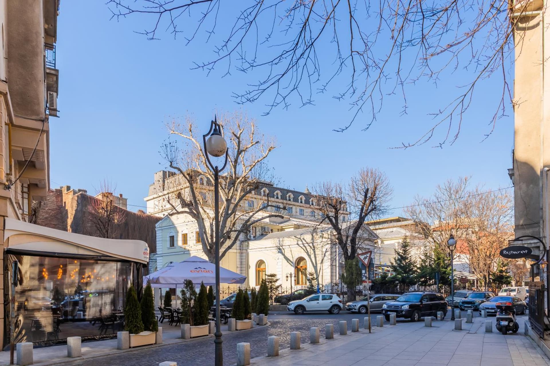 New Studio Carturesti - City Center