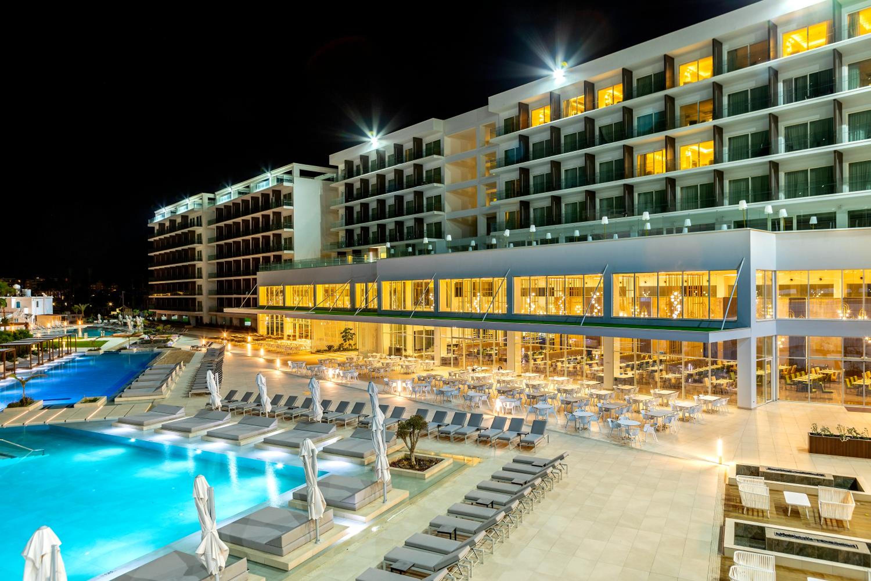 Chrysomare Beach Hotel & Resort
