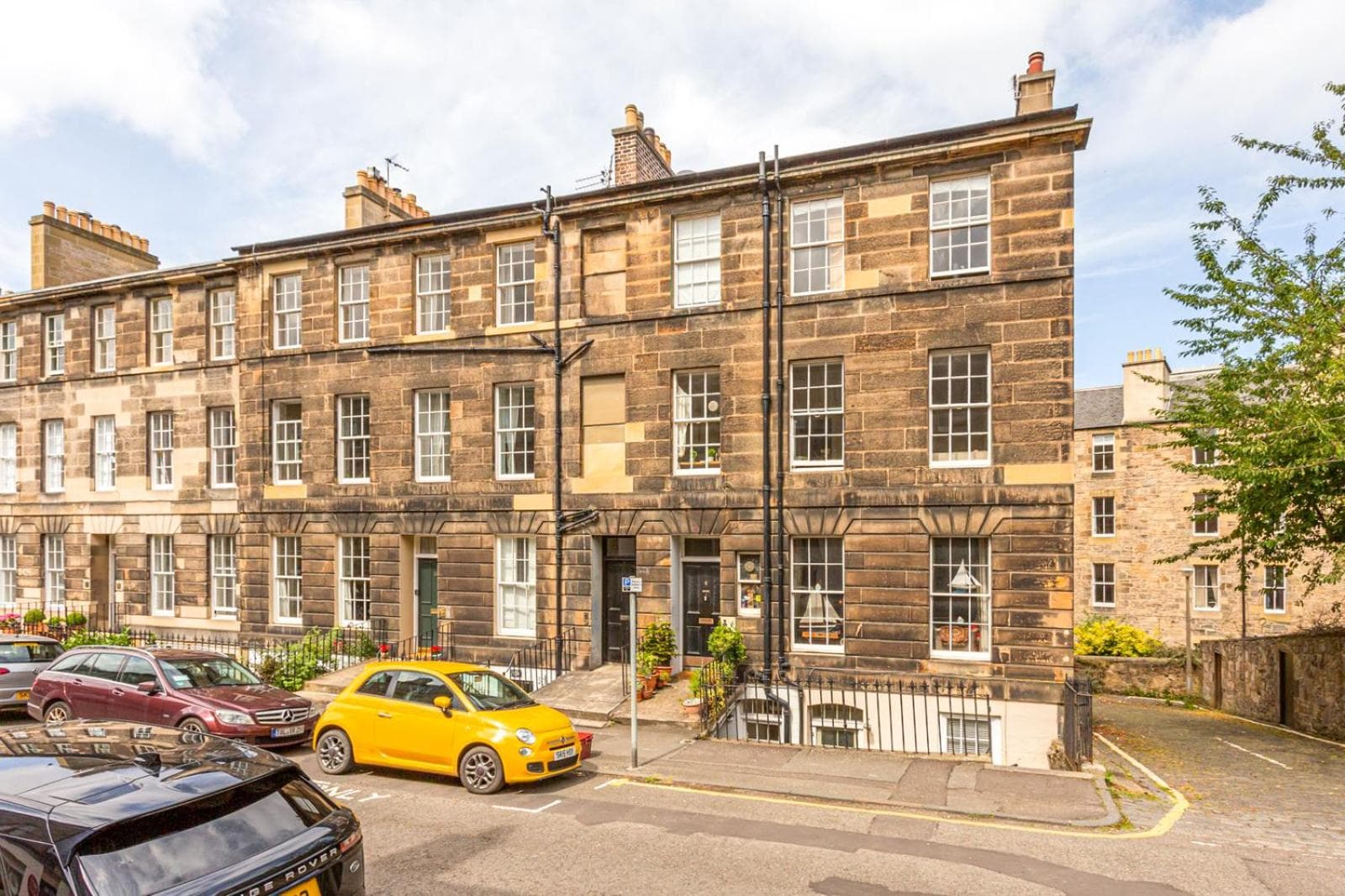 Prime Edinburgh New Town. Newly reno'd cosy nest