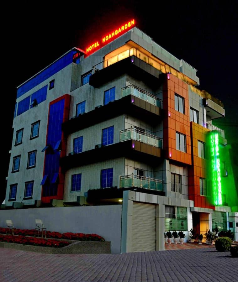 Noahgarden Hotel