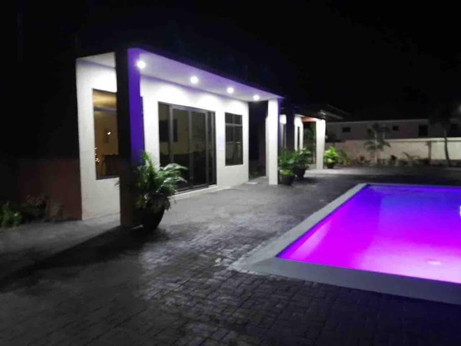 Bright Cove Luxury Villa 1