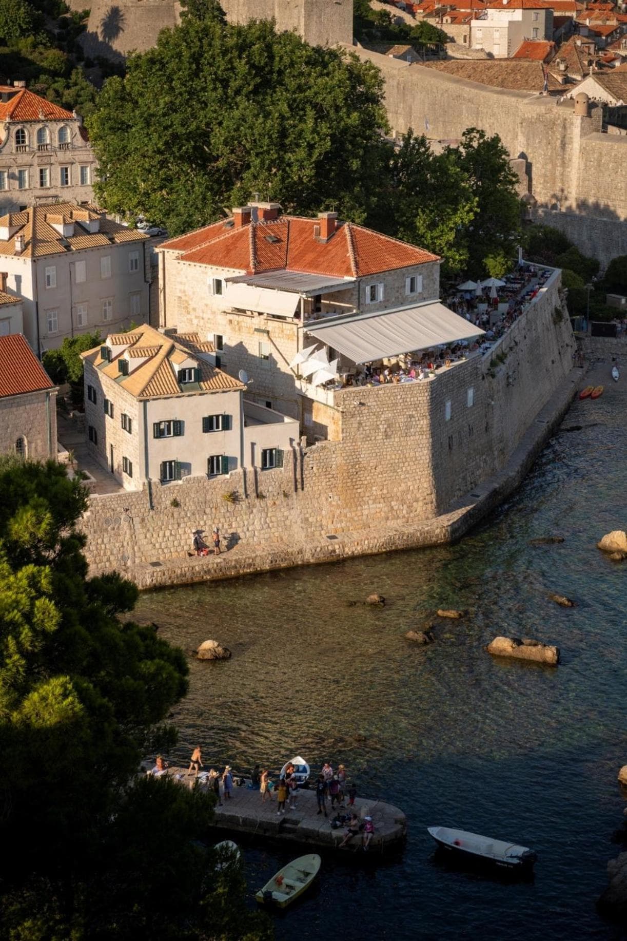 Sea Rocks Residence
