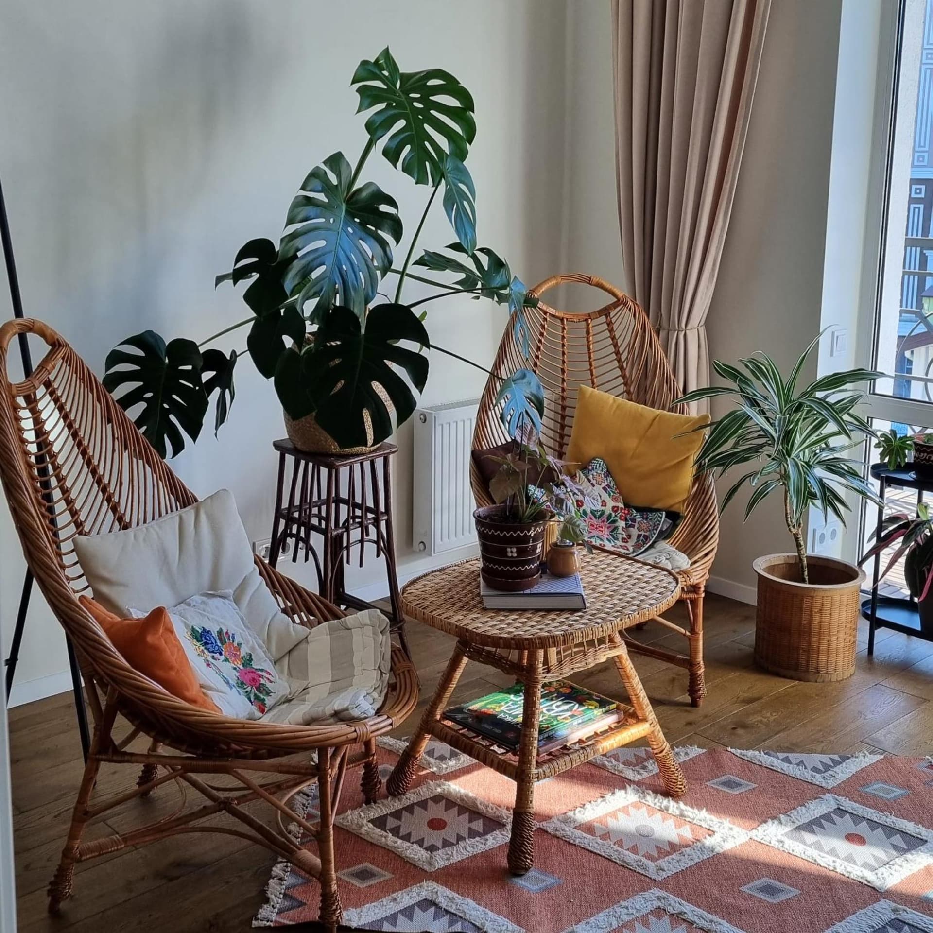 Kyiv Jungle apartment