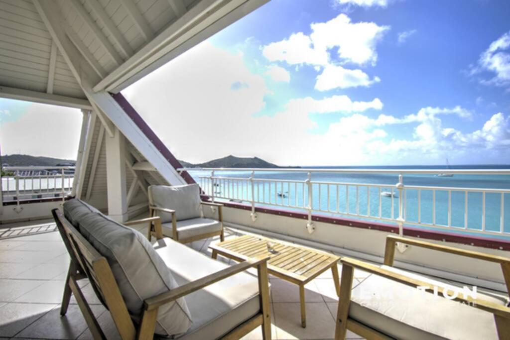 Deux pièces sur la belle plage de Grand Case