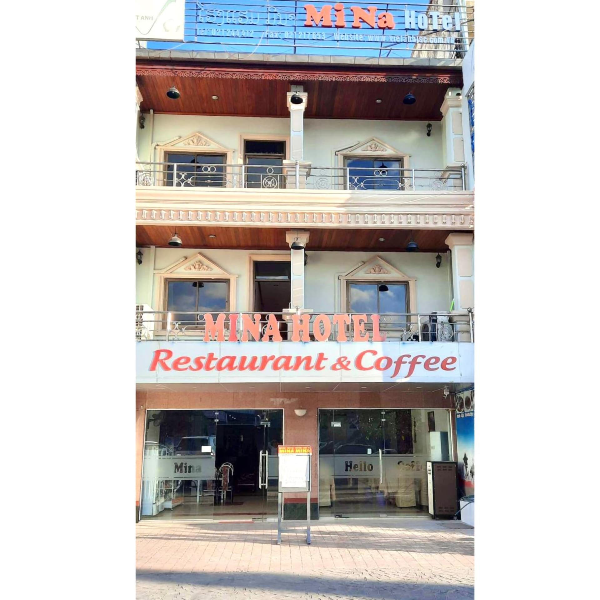 Mina Hotel
