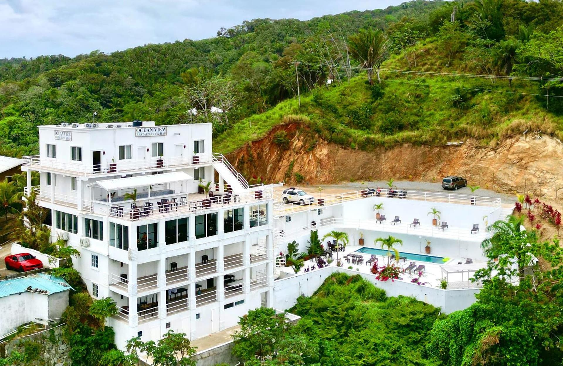 Lunas View Hotel and Restaurant