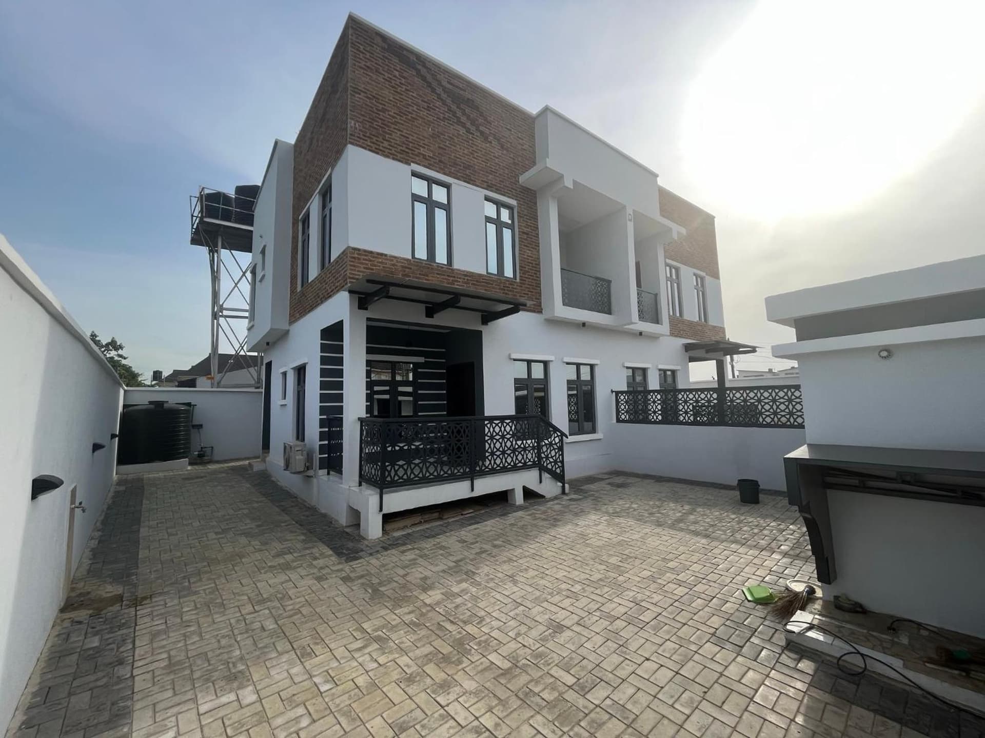 Windray Apartments