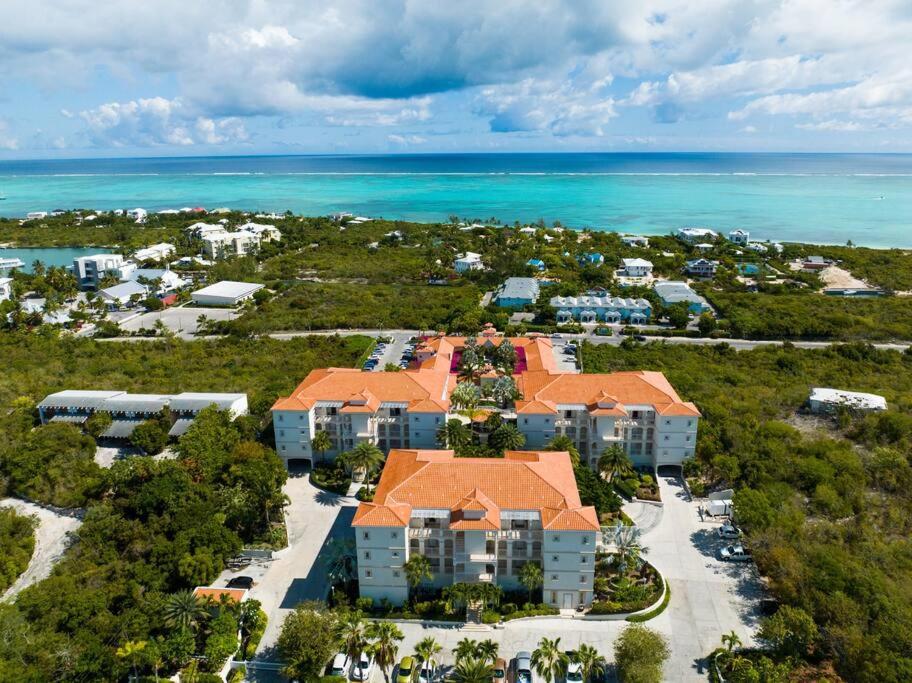 The Cottonwood House - Beach Villa