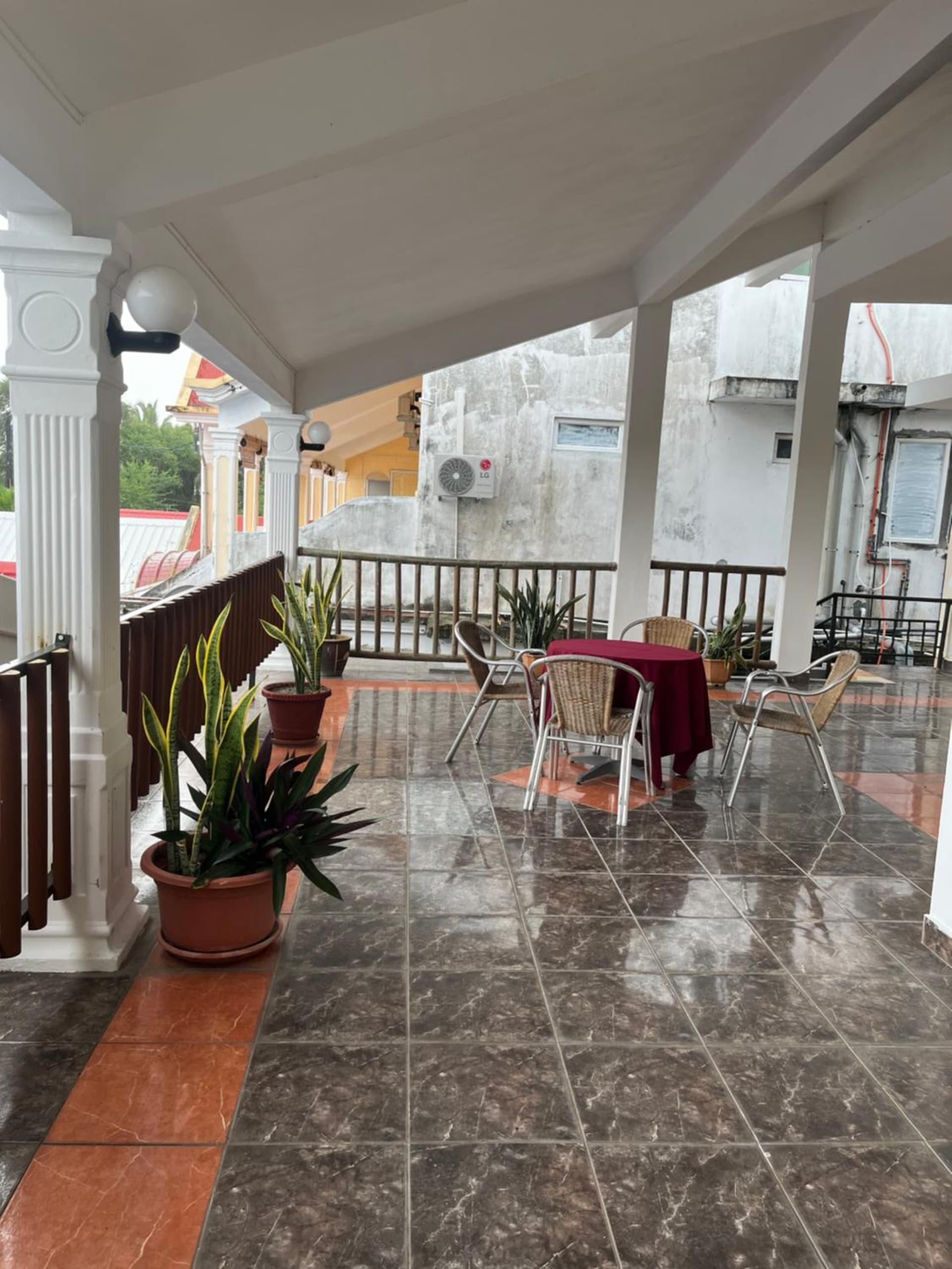 Symon Belle Mare Lodge