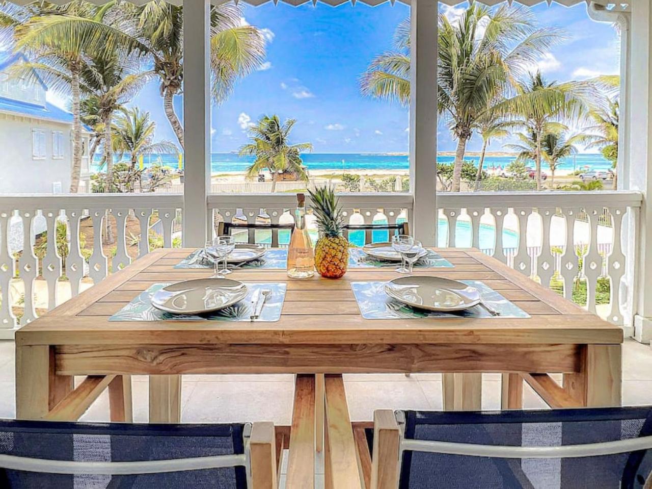 Eden Bleu, direct access to Orient Bay beach, swimming pool