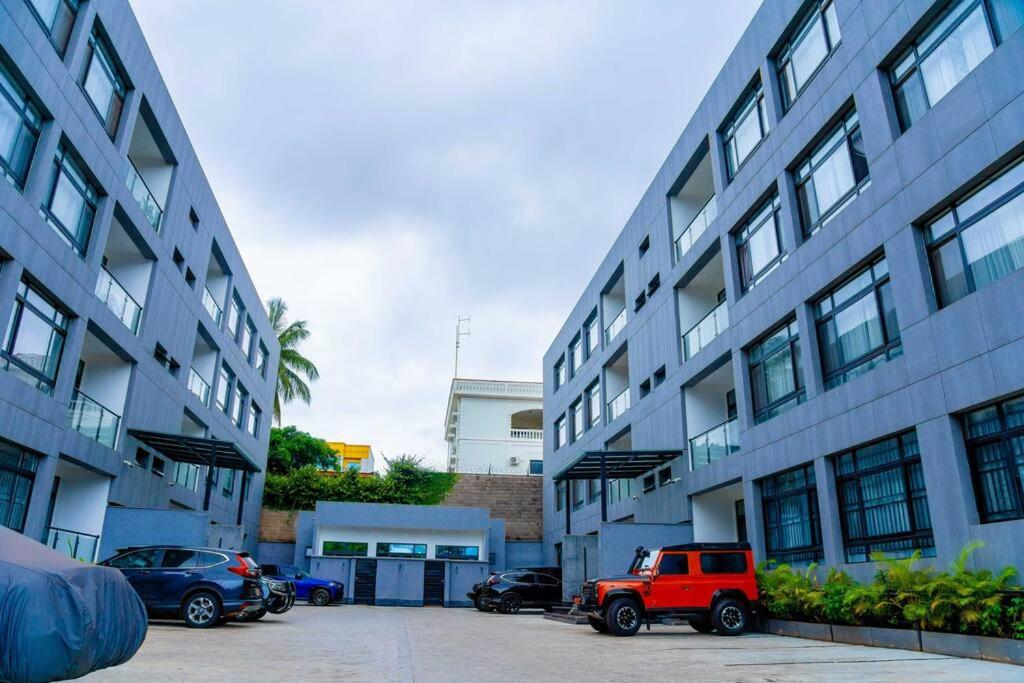 Y-twin apartments