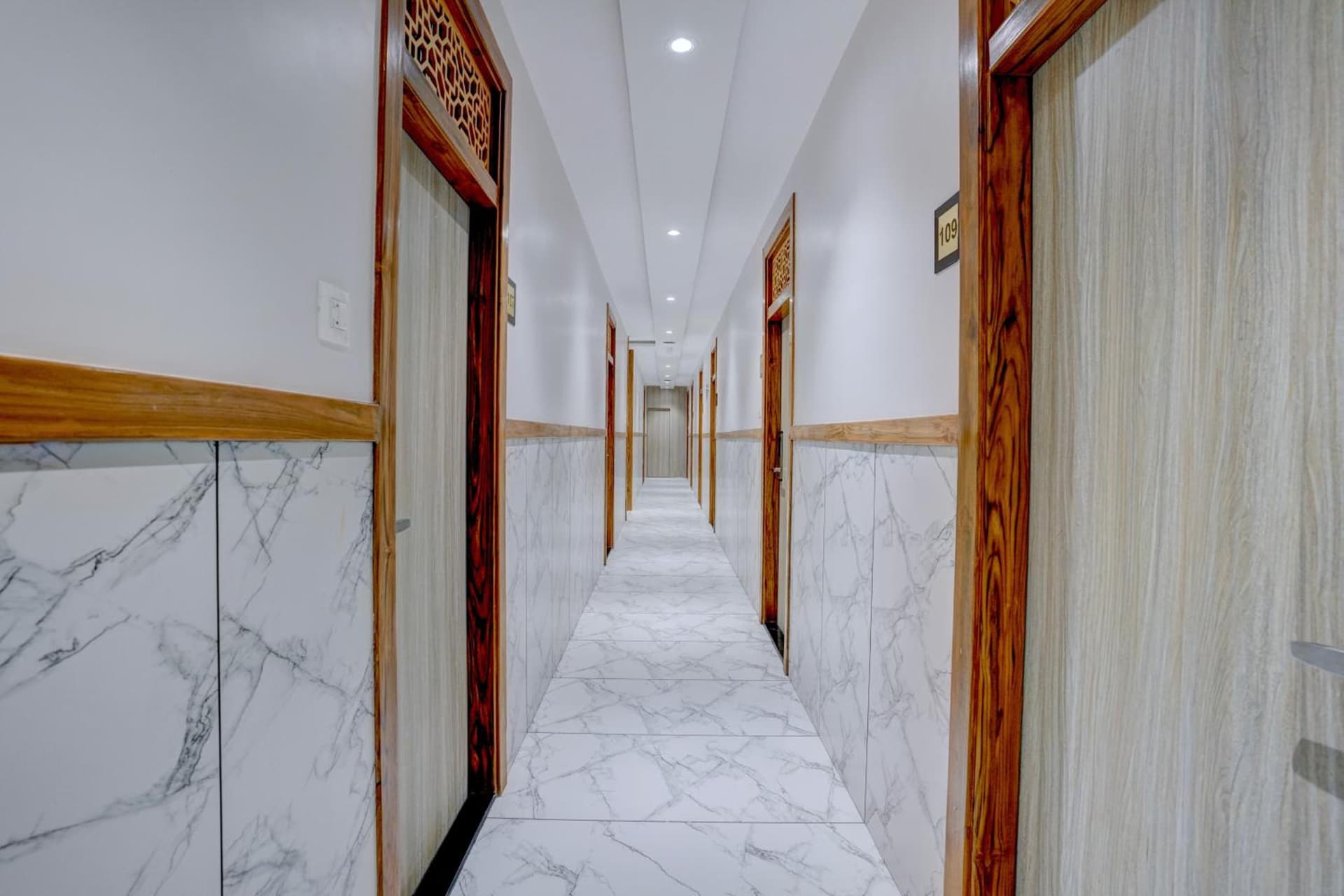 Hotel Arts International