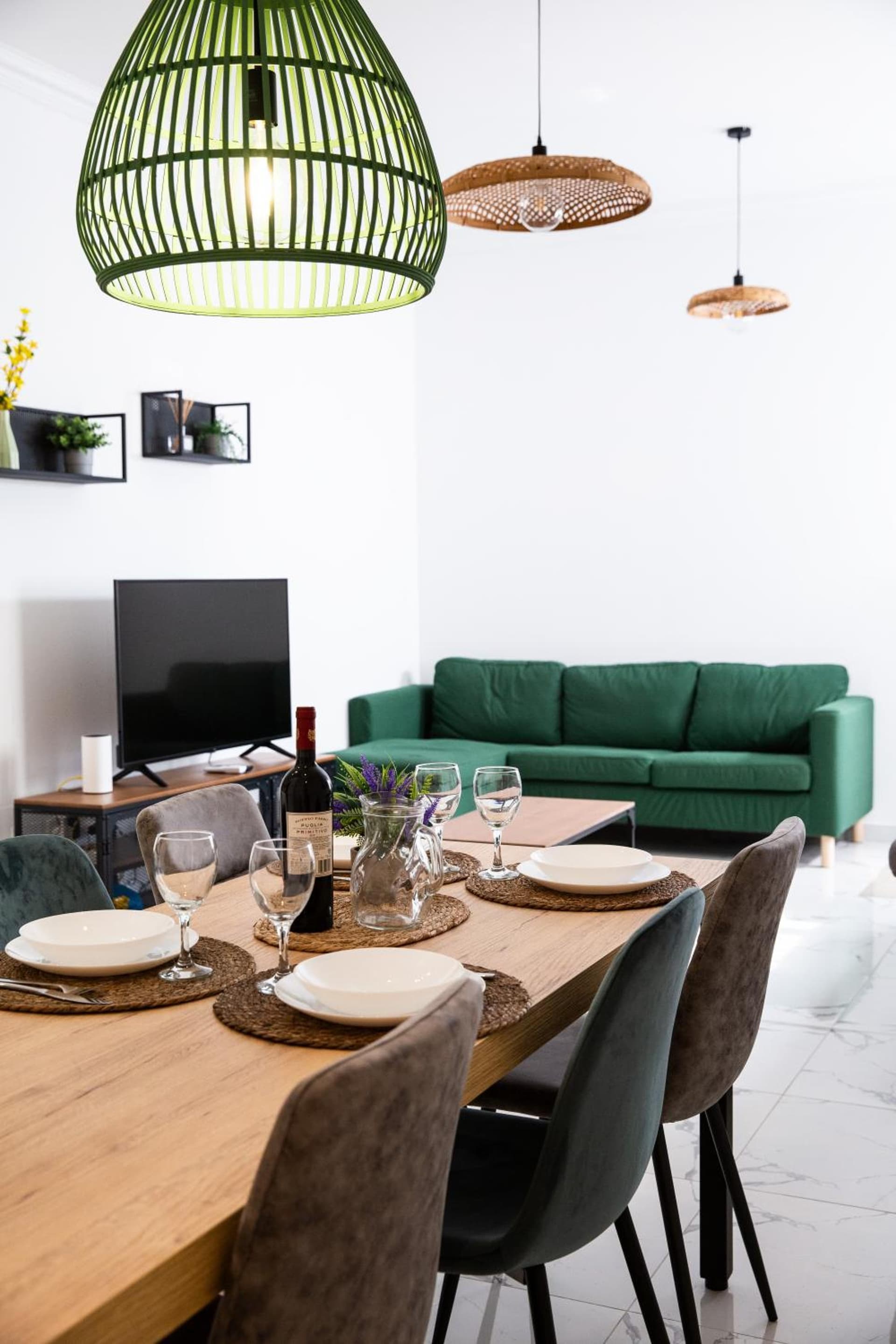 Sliema 2BR Backyard Flat by Arco Collection