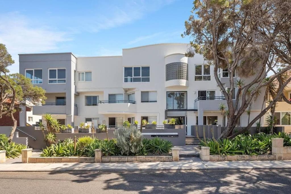 Beautiful, modern apartment seconds from beach
