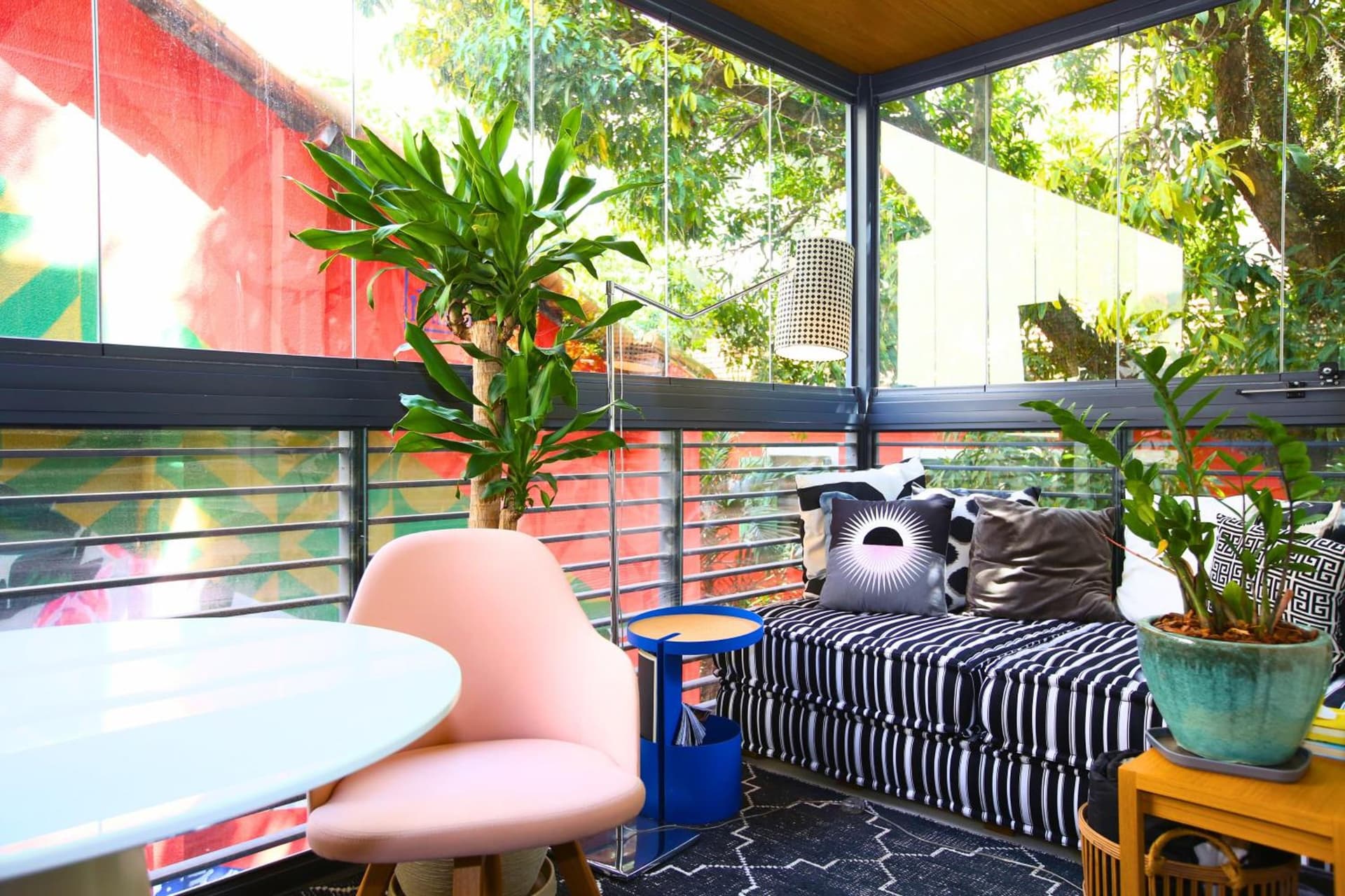 Bossa Design Apartments - Steps from Ipanema Beach