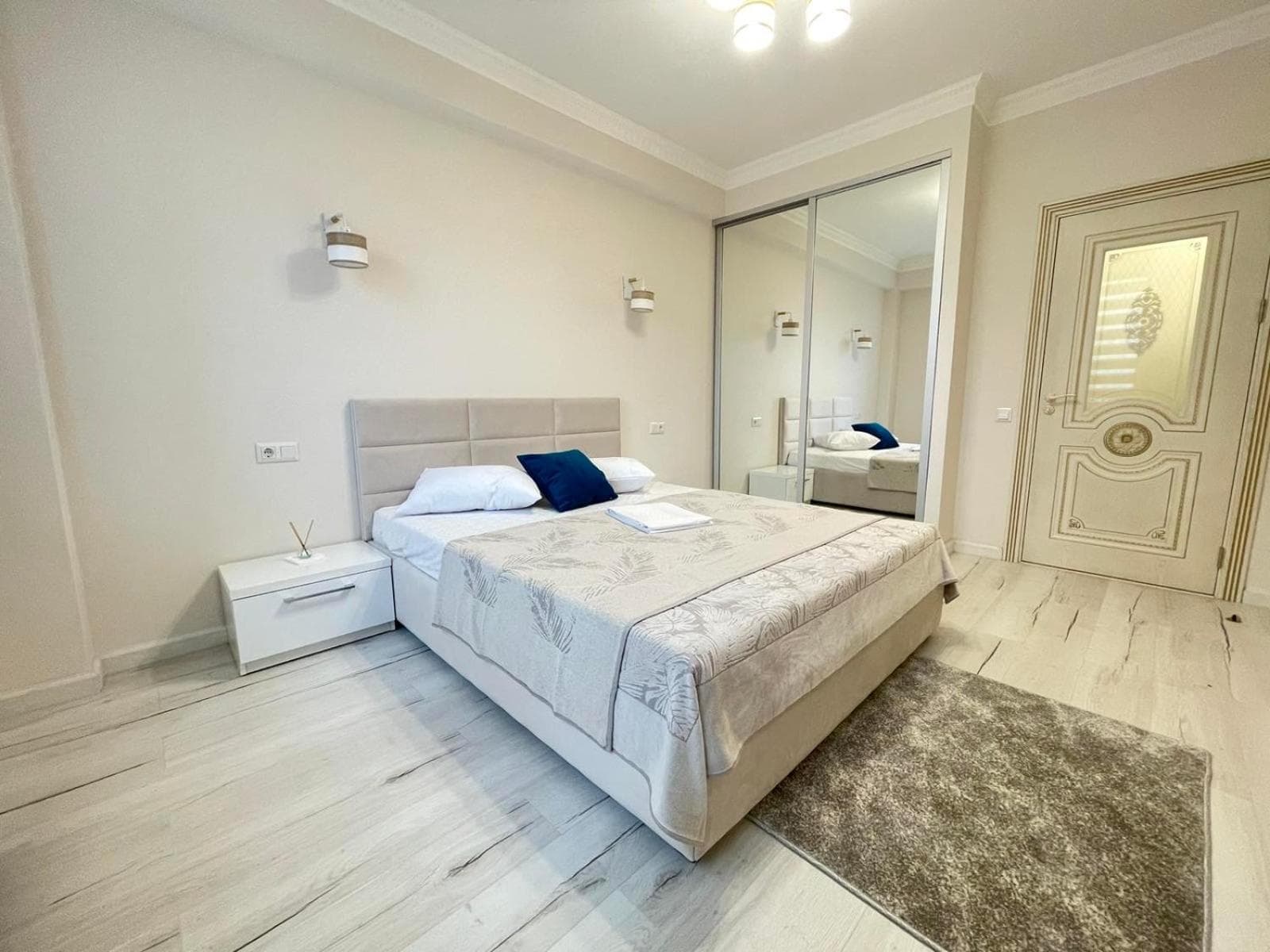 Modern cozy apartment ultracentral