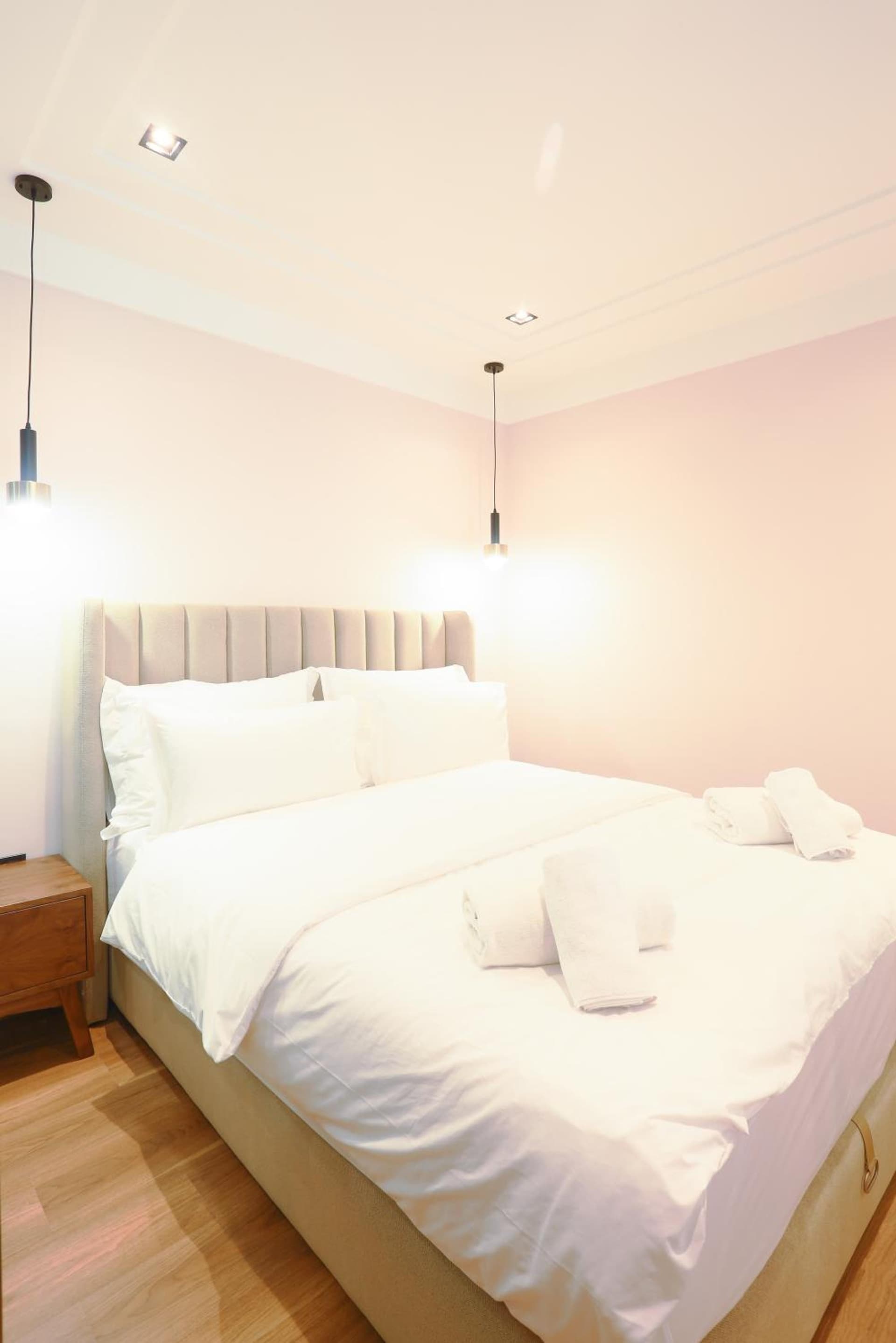 Les Joyeux Luxury Suites & Appart