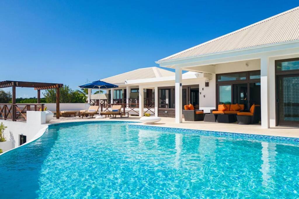 Songbird 4 BR Anguilla Villa