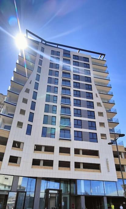 Luxury Apartment/High Floor/Stunning Views/Parking