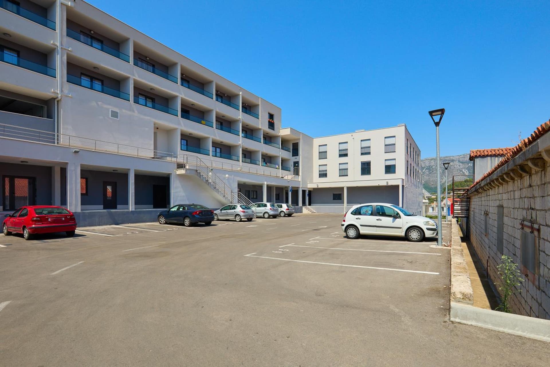 DOMINIUM CITY SUITES