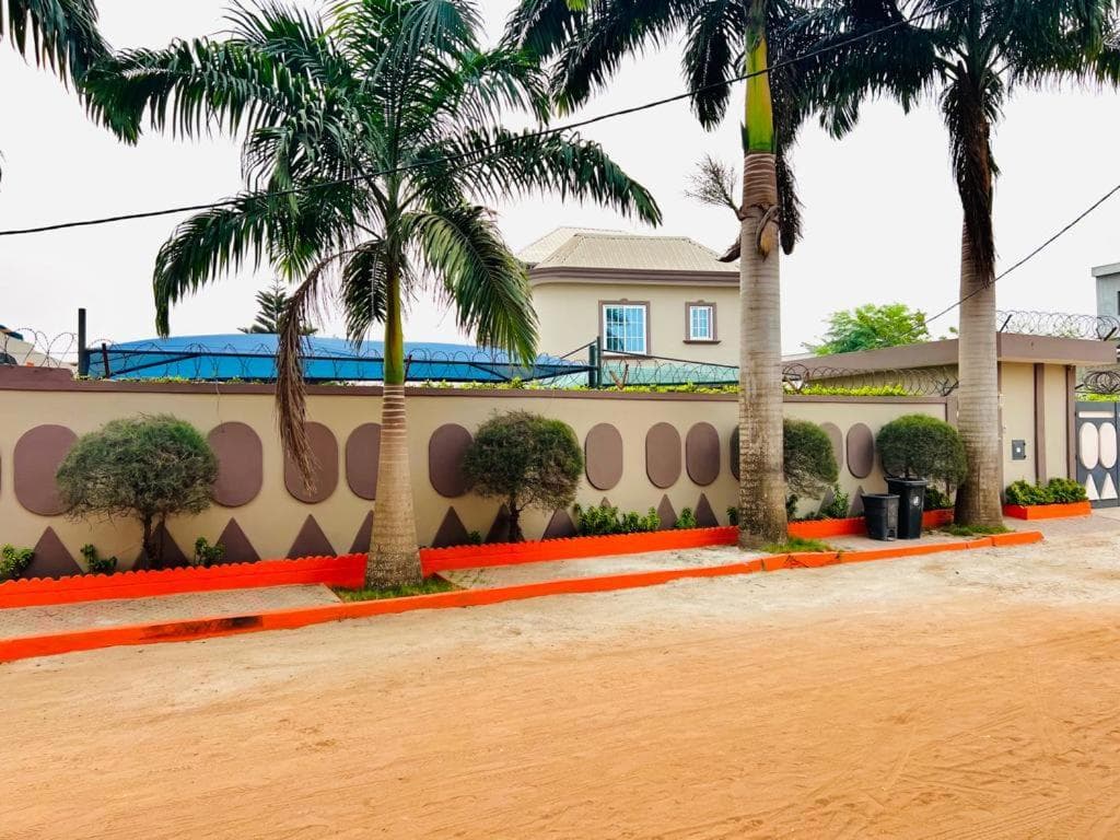 HAPPY GUEST HOUSE - HGH