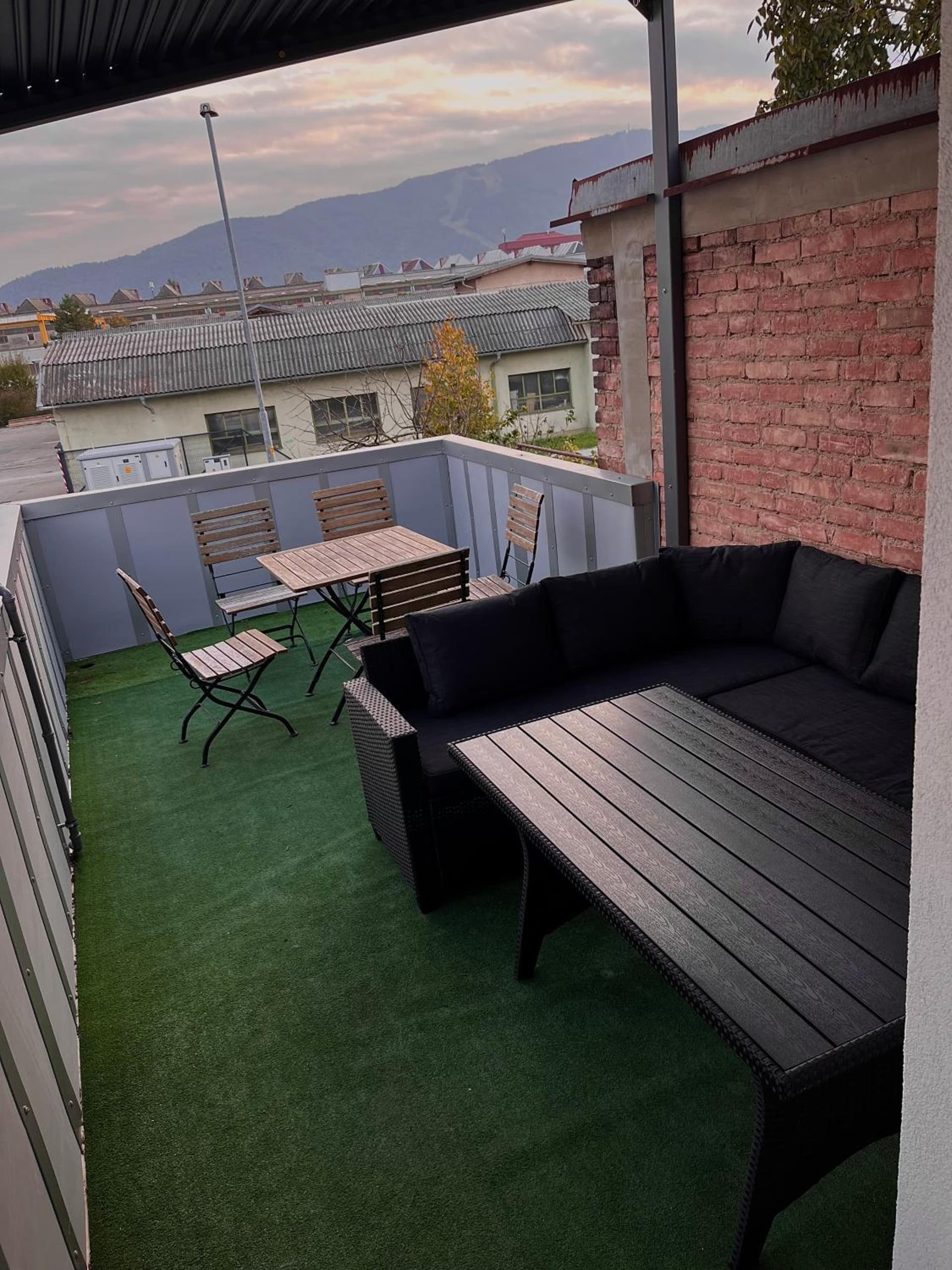 NEW GUEST HOUSE 13