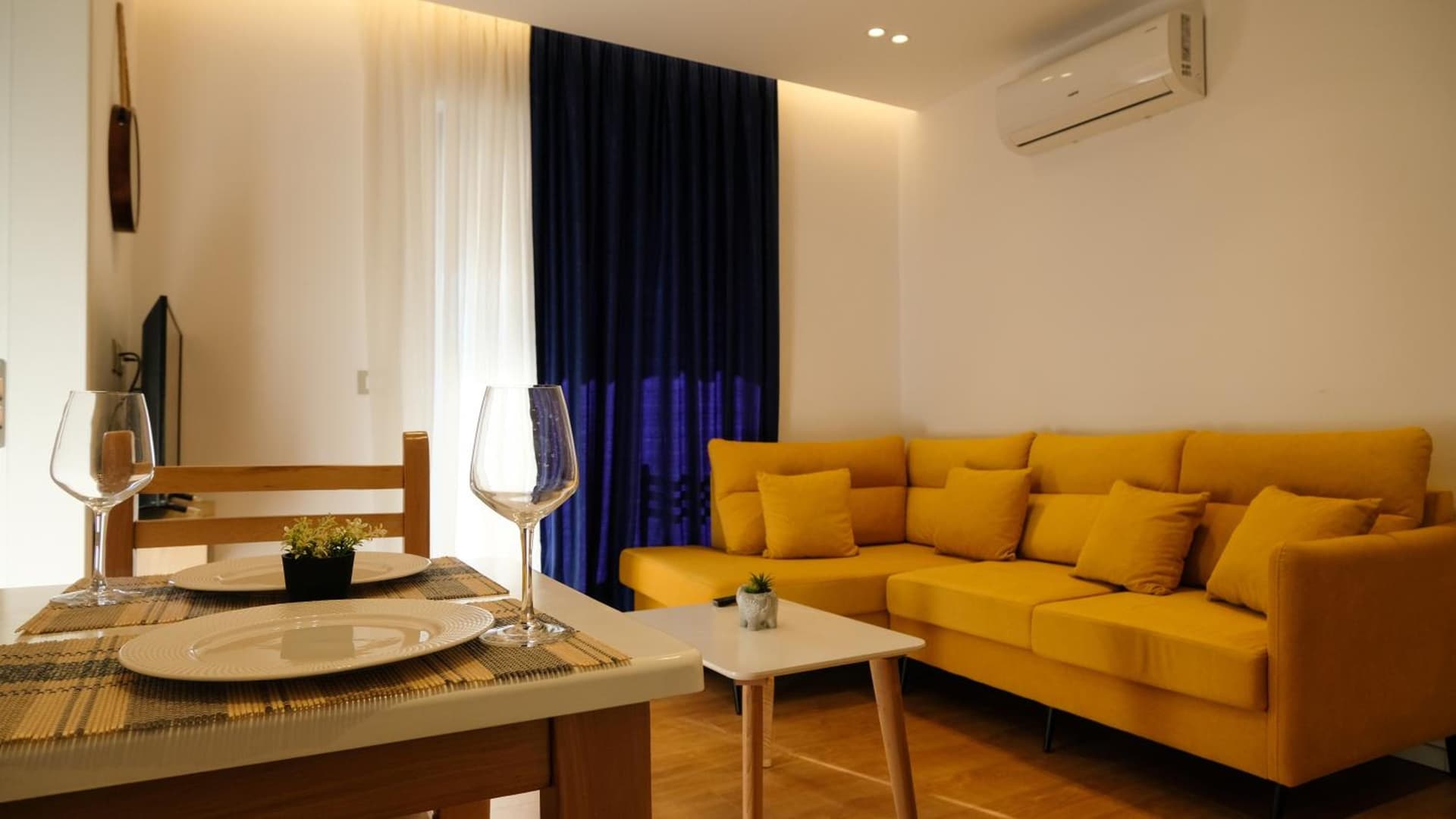2E Center Apartment