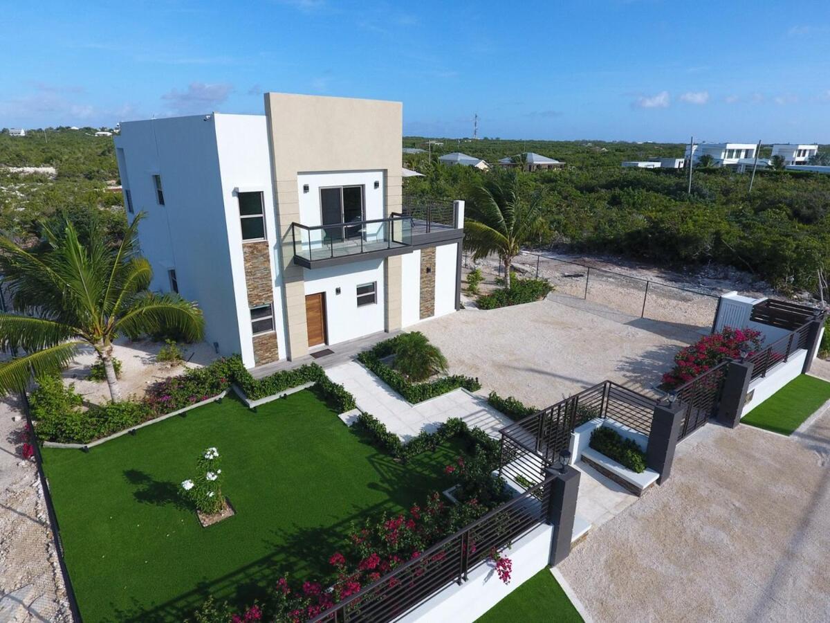 Private Pool Villa Ocean Views Steps from Beach