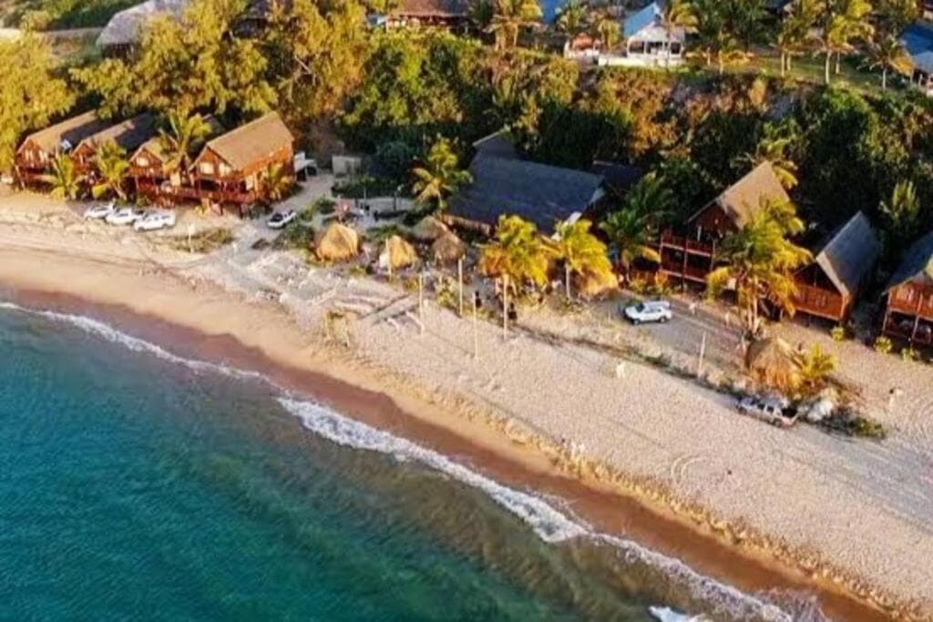 Inhambane Beach House @ Barra Beach