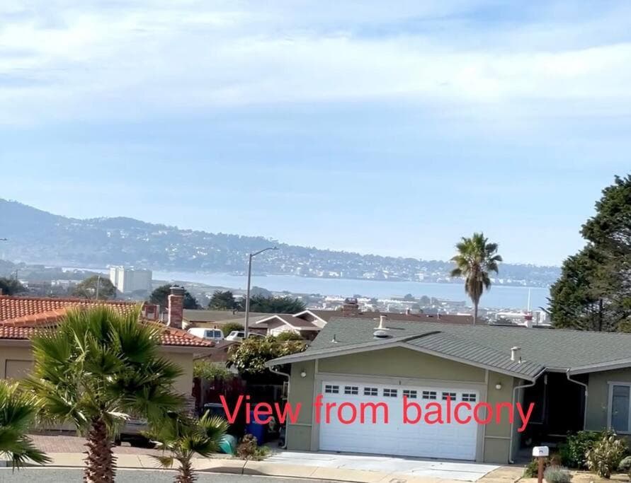 Large Monterey Bay House close to Aquarium, Golf
