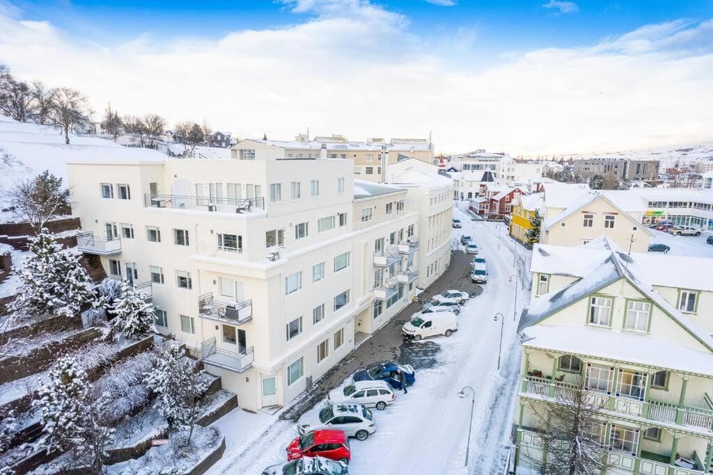 LL Properties - The Downtown Nest