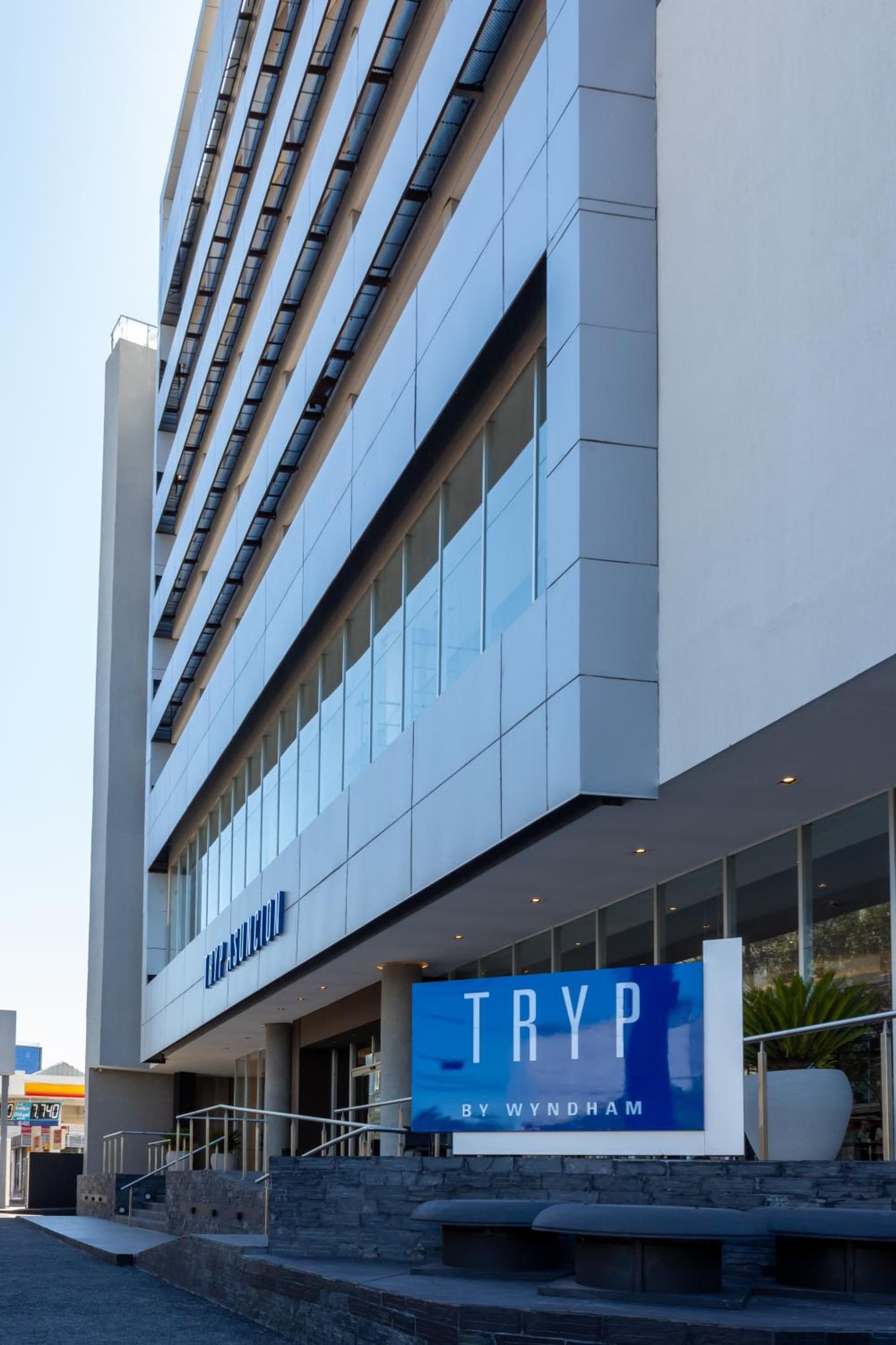 Tryp by Wyndham Asuncion