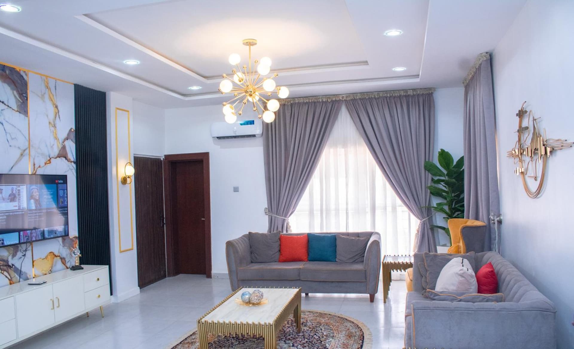 Hendon Ivy Apartment