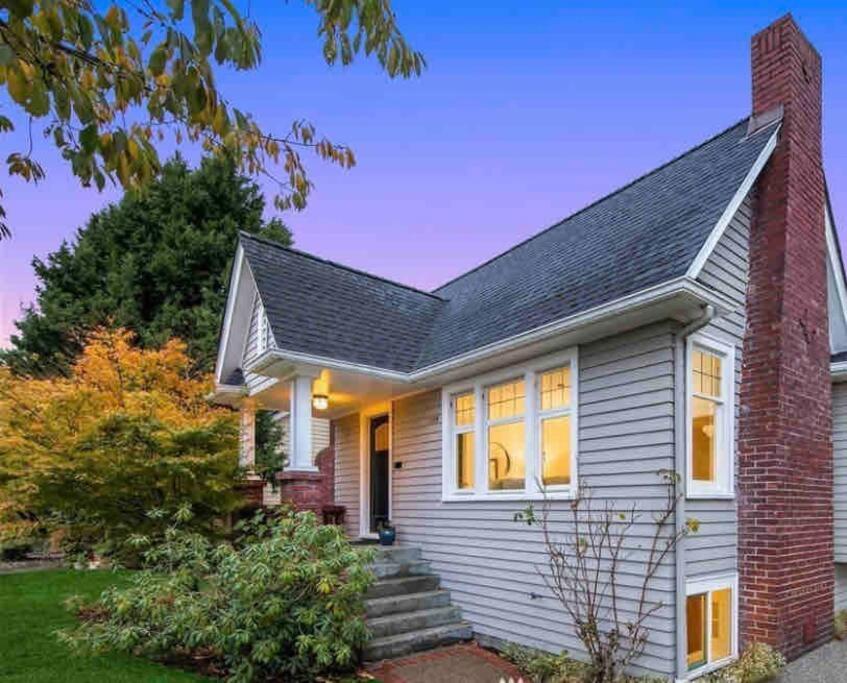 Quiet UW cottage by Ravenna park-Perfect location